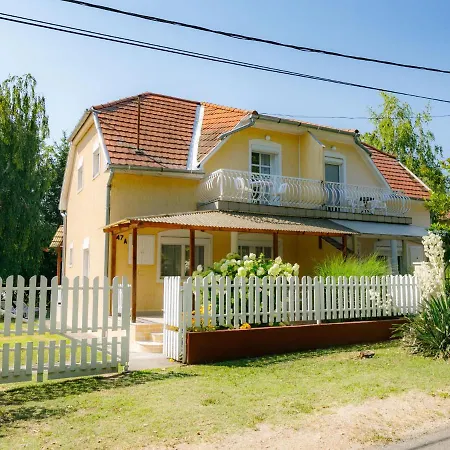 Holiday home Holiday Home Balaton H2056