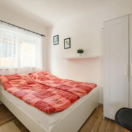 Holiday Home Balaton H2056 Balatonszarszo